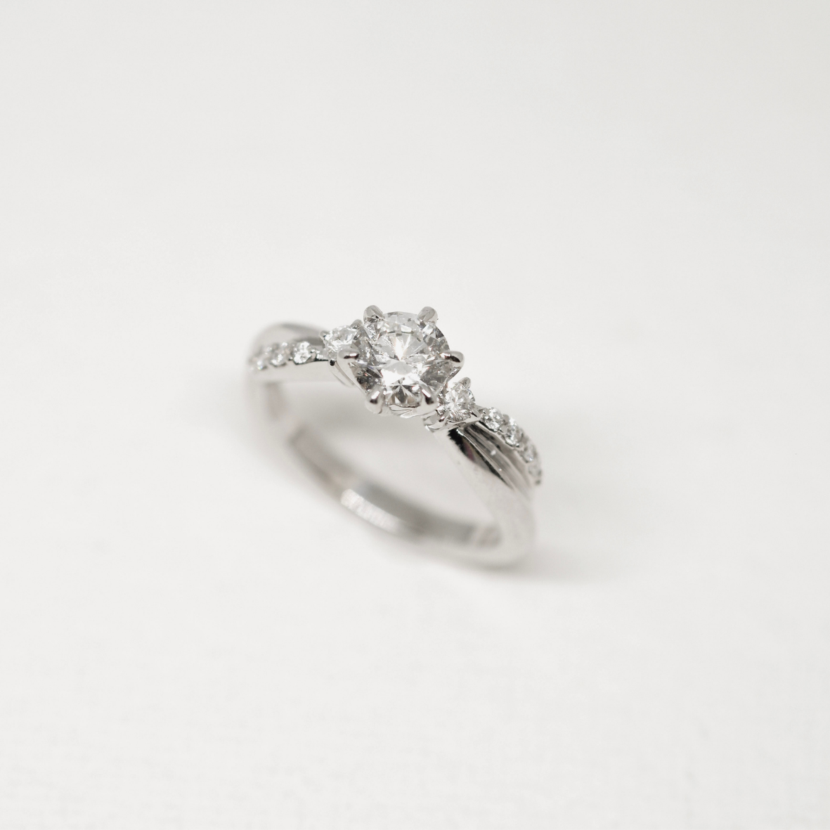 Evelisse Ring