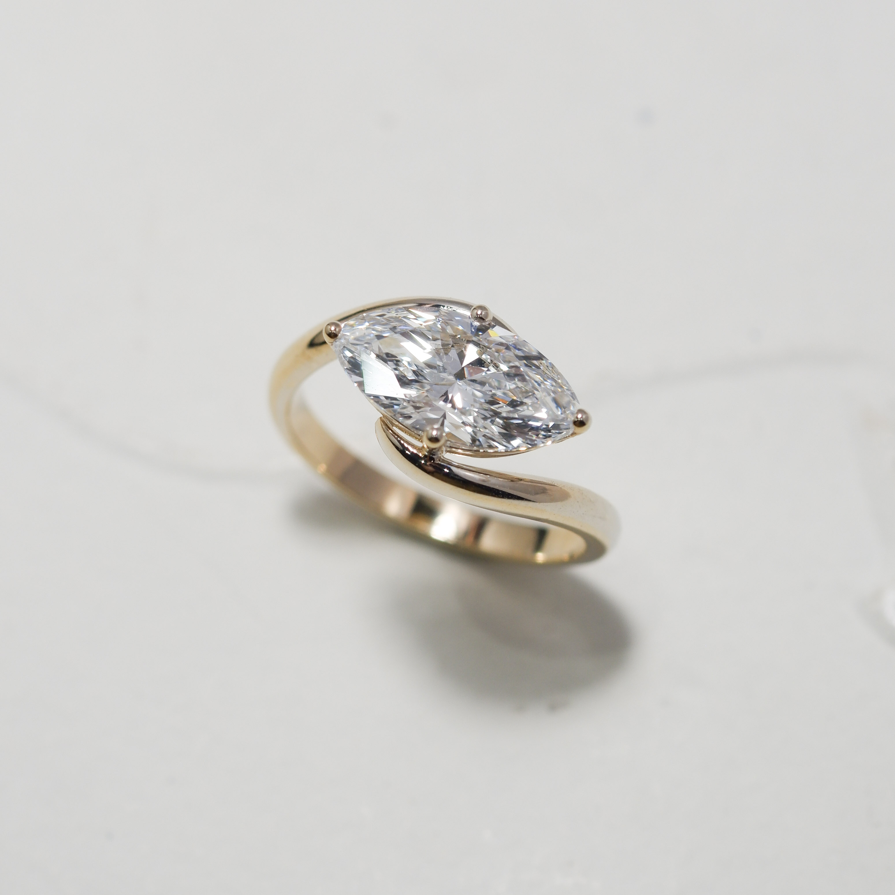 Aurette Ring