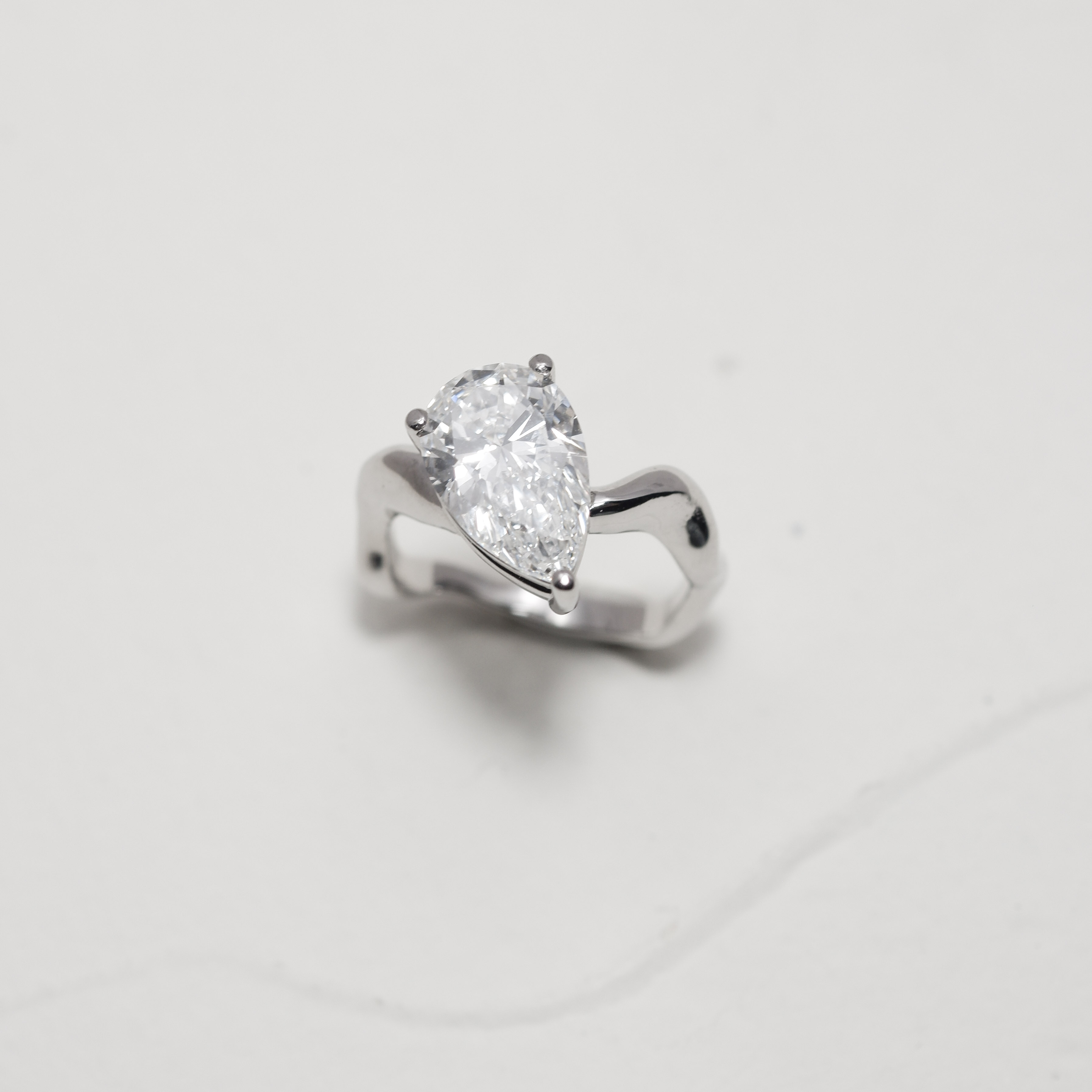 Maevra Ring